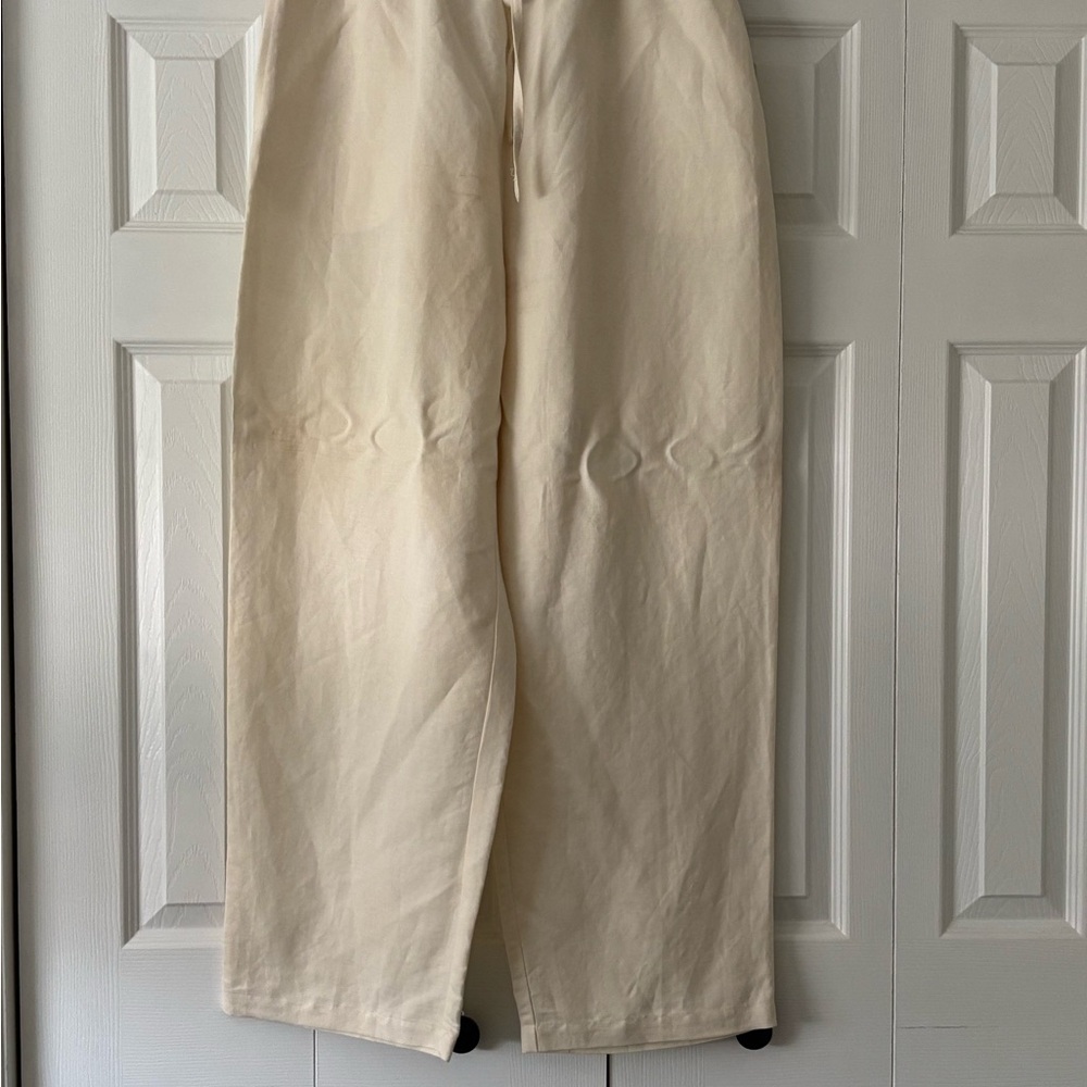 Liz Claiborne Women's Cream Straight Leg Pants